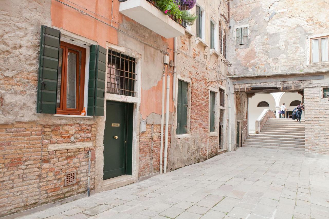 Appartamento Piera Rossa Venesia Bagian luar foto